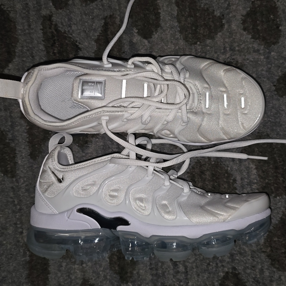 Nike Vapormax Plus - Picture 1 of 6